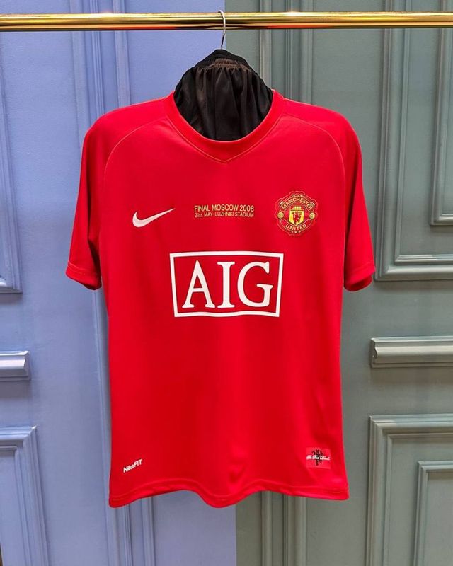 Futbol Retro Forma Lyuboy Formani topib beramiz Futbol Retro Forma Lyuboy Formani topib beramiz