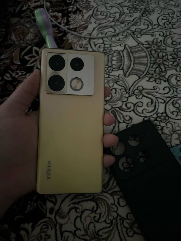 Infinix Note 40 Pro Infinix Note 40 Pro