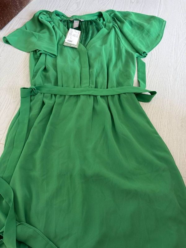 Платья от бренда H&M Платья от бренда H&M