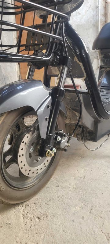SKUTER BONVI . SKUTER BONVI .