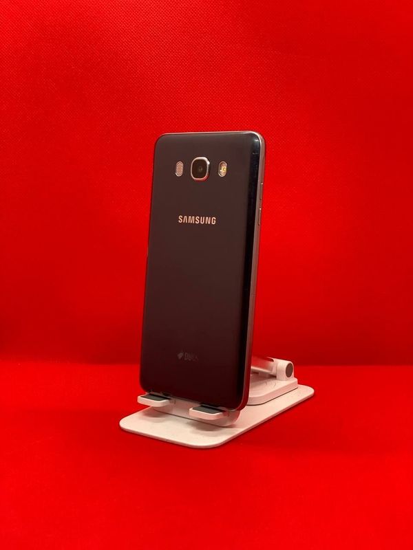 Samsung Gallaxy J7 sotiladi