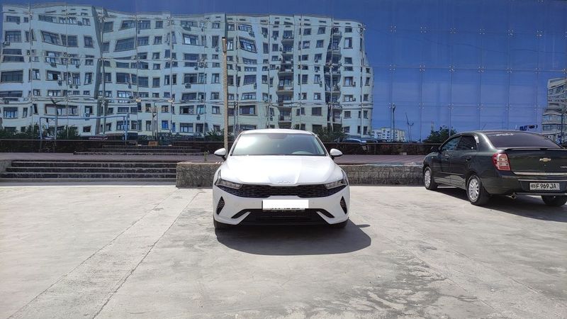 KIA K5 luxe sotiladi KIA K5 luxe sotiladi
