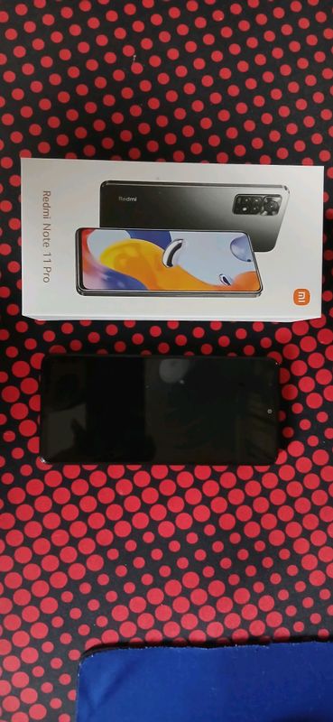 продаю свой Redmi note 11 pro в идеальном состояни продаю свой Redmi note 11 pro в идеальном состояни