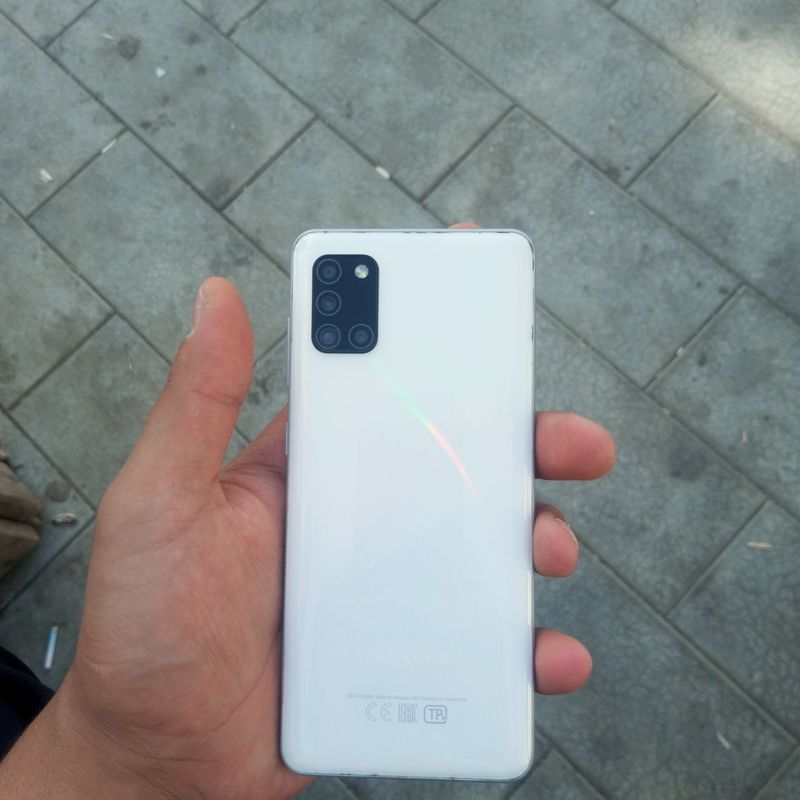 Samsung A31 holati ideal radnoy holada turibdi hot