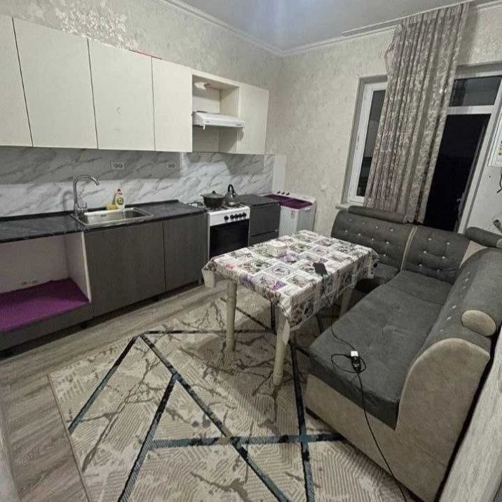 Mirzo Ulugʻbek metro bekati Bunyodkor stadioni yaqnida arenda