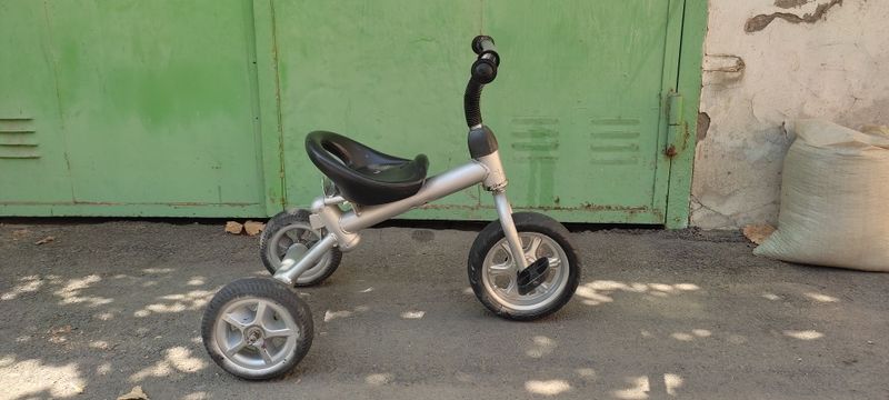 Велосипед детский трёх колесный