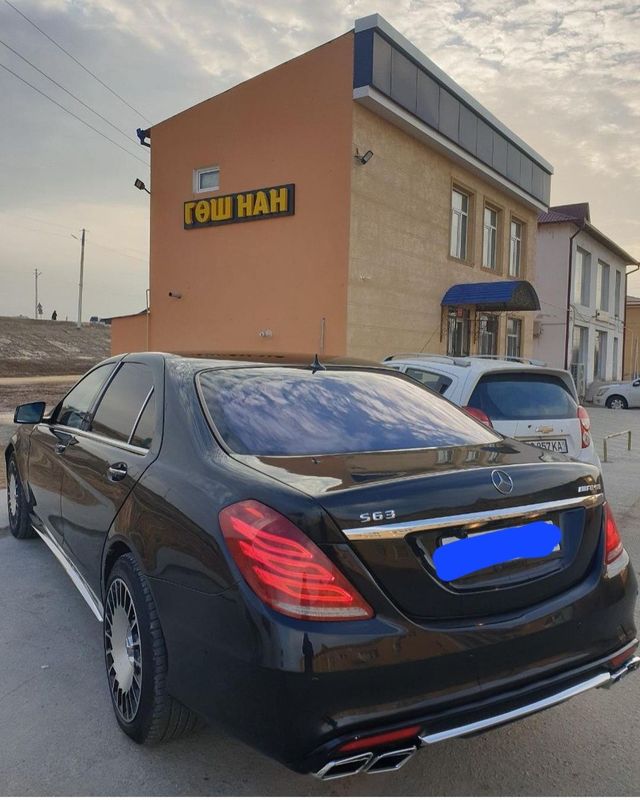 Мерседес W 222 Maybach