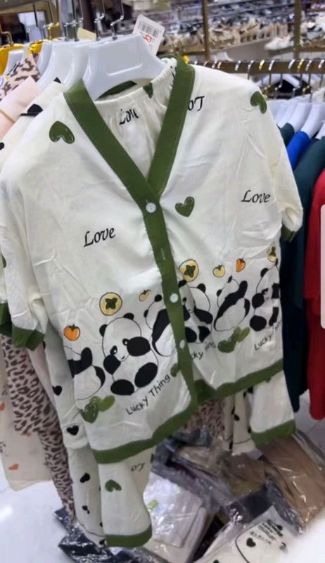 pijamalar 3tali kamplekt şortik +şalvari bn birga pijamalar 3tali kamplekt şortik +şalvari bn birga