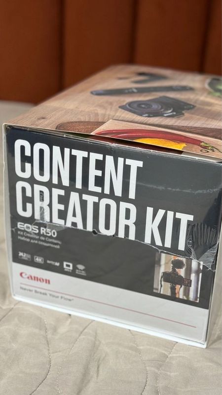 Canon eos r50 creator kit новый