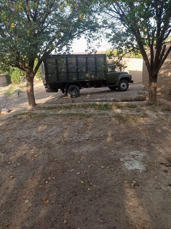 Zil furgon holati yaxshi
