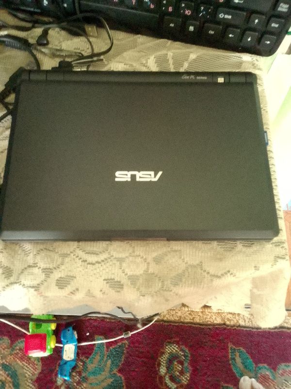 Нетбук Asus Eee PS series.