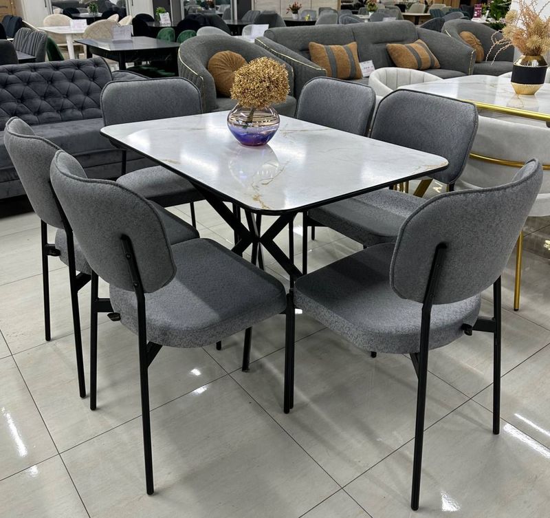 Комплект стол и стулья от Comfort Mebel Комплект стол и стулья от Comfort Mebel