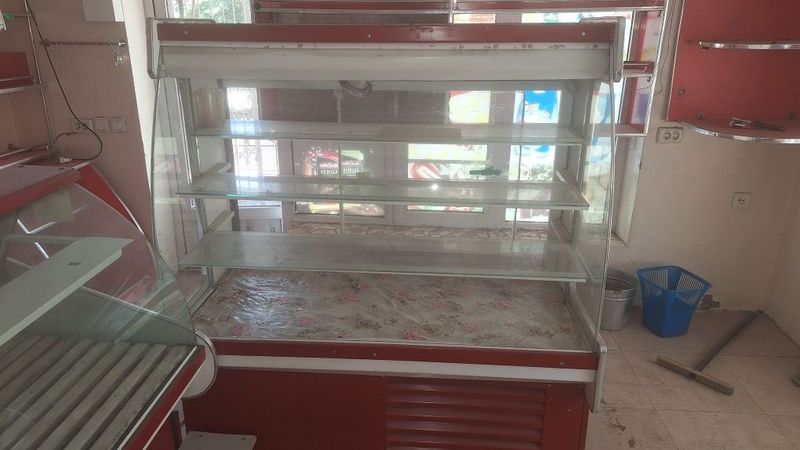 Холодилник витрина срочная сотилади Холодилник витрина срочная сотилади