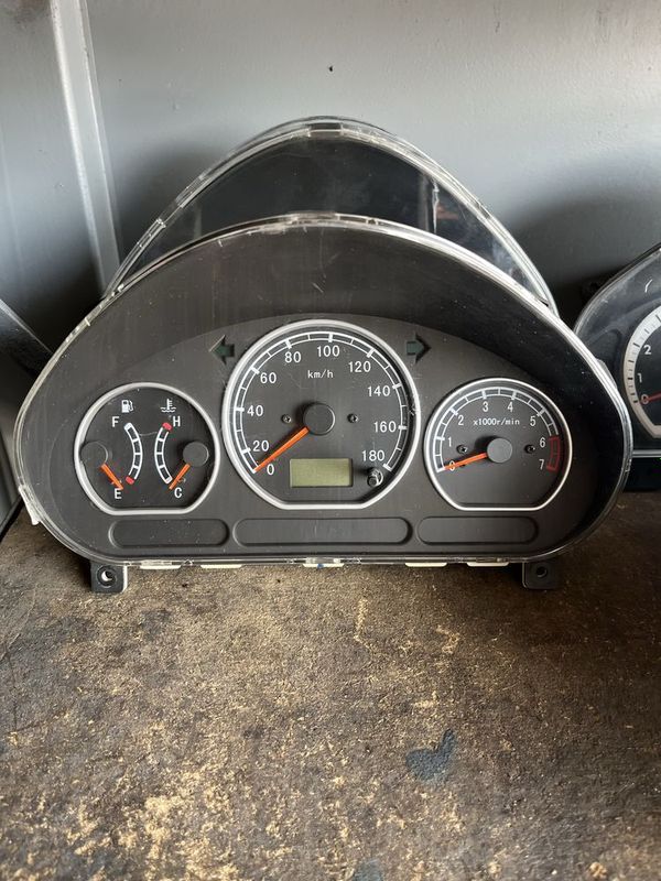 Matiz tablo sotiladi Matiz tablo sotiladi