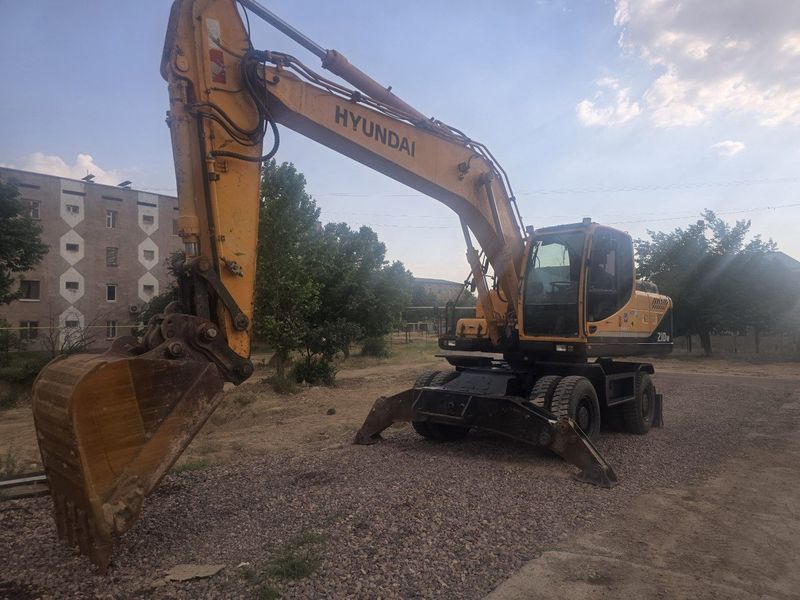 Экскаватор 210 w Экскаватор 210 w