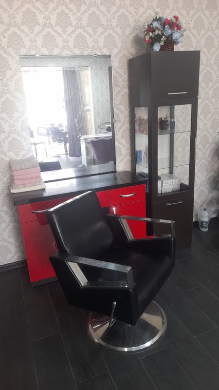 Salon uchun mebellar