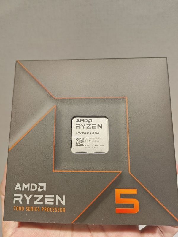 AMD Ryzen 5 7600X BOX New