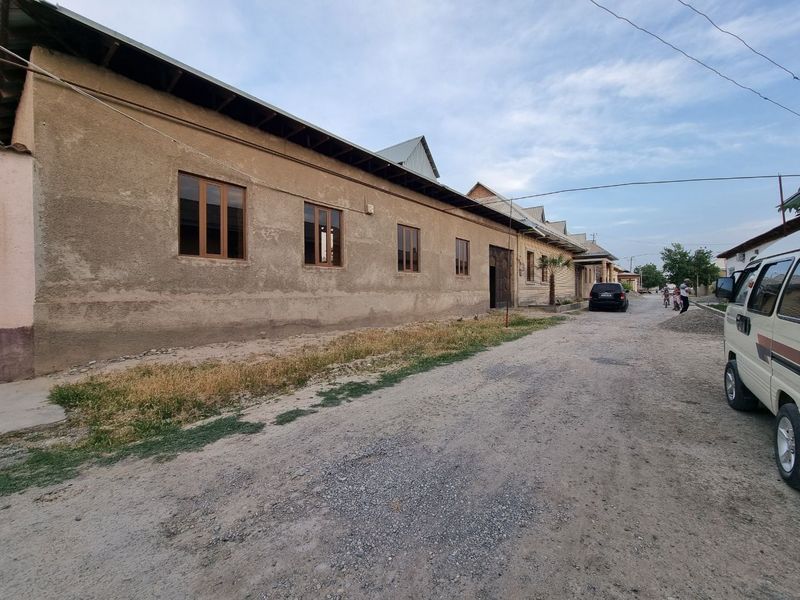 Shahrisabz shahrida karobka holatidagi uy sotiladi