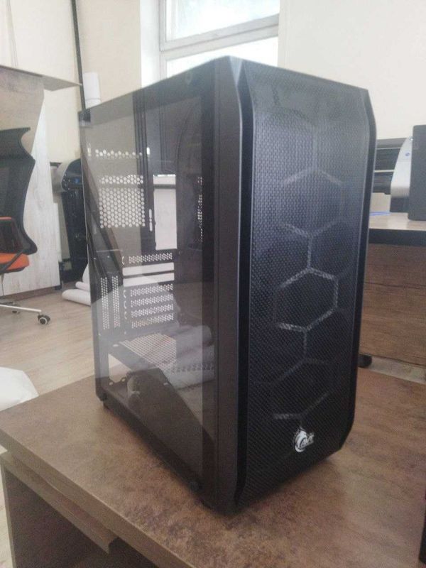 Продам кейс для компьютера и cpu процессор Продам кейс для компьютера и cpu процессор