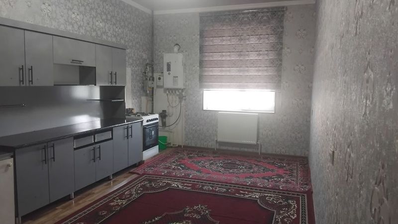Бухоро шахри Алпомиш кучасида 2 хонали квартира ижарага берилади