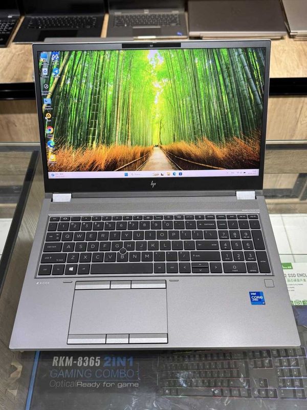 HP ZBook Fury 15 G8 Core i7-11850H ram 32 ssd 500 RTX A3000 6гб