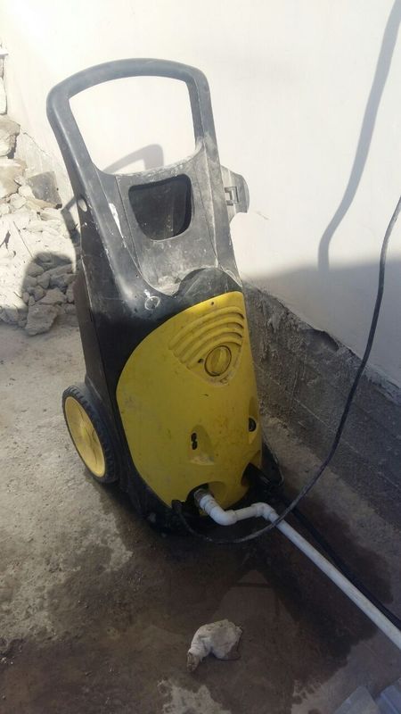 Karcher apparat. Karcher apparat.