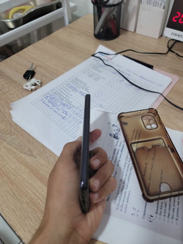 Samsung a31 Kar dak bor Samsung a31 Kar dak bor