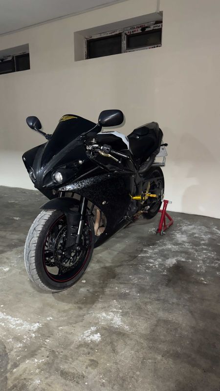 Yamaha R1 2010 Yamaha R1 2010