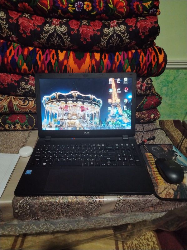 Kompiuter Acer sotildi Kompiuter Acer sotildi