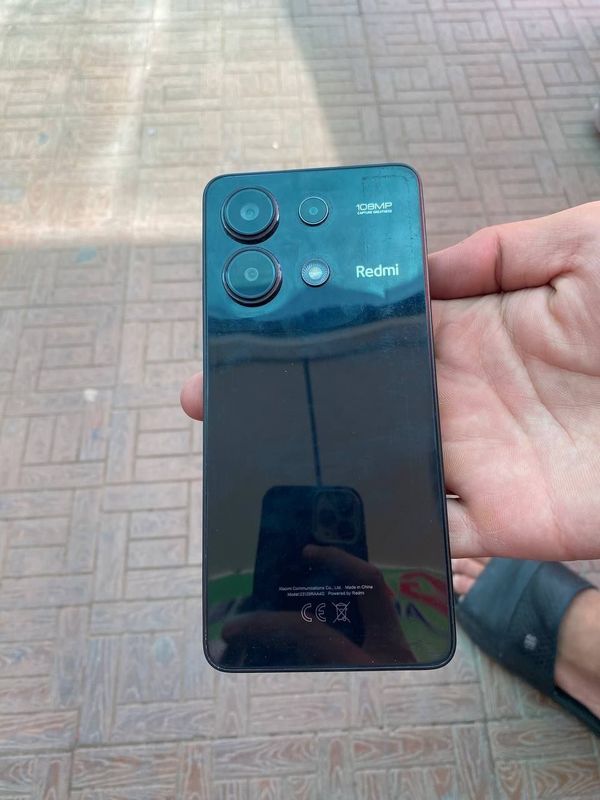 Sotiladi redmi not 13 karobka dakument bor 128 gb Sotiladi redmi not 13 karobka dakument bor 128 gb