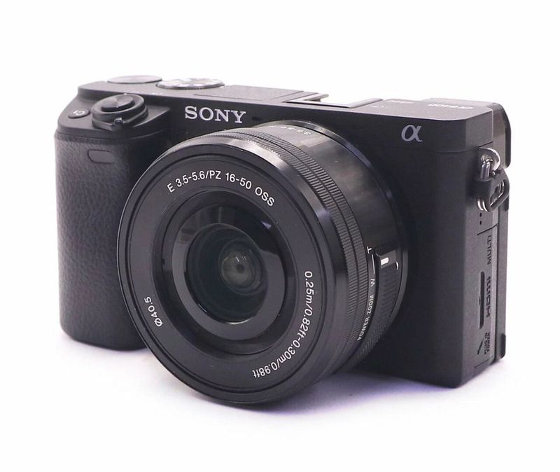 Продам фотоаппарат Sony a6400 kit