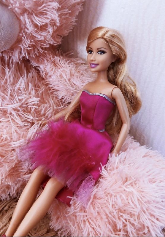 Barbie для игр и красоты