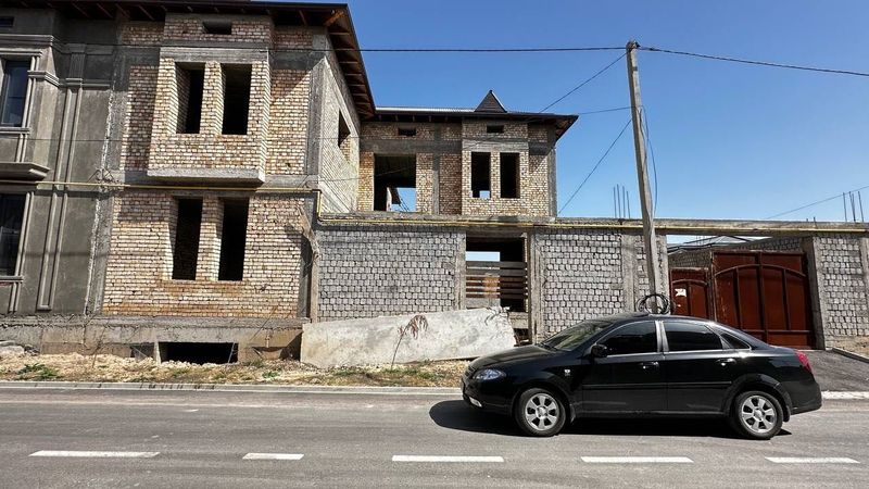 Продаётся дом-коробка в Тузель, махалля Чинор 6 соток Продаётся дом-коробка в Тузель, махалля Чинор 6 соток