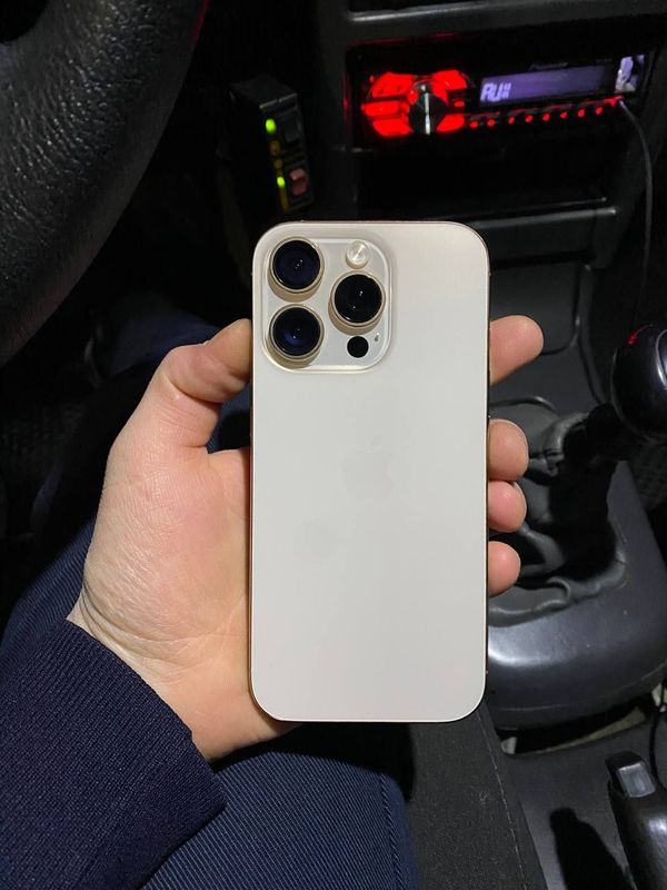 IPhone 16 pro Srochno sotiladi