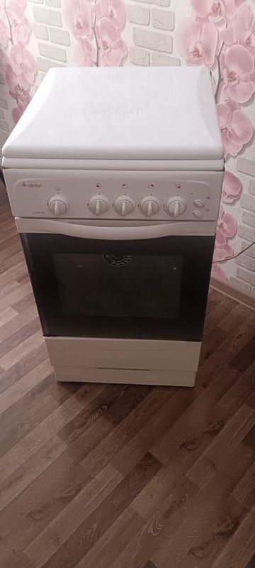 Продам газовую плиту Продам газовую плиту