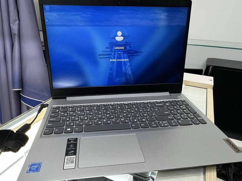 Lenovo idea pad Lenovo idea pad