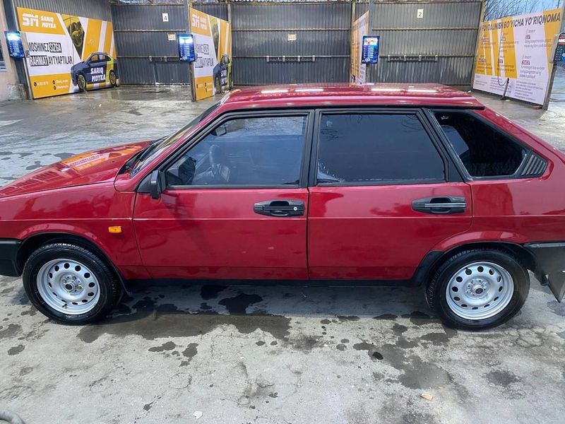 Lada samara 2109 sputnik