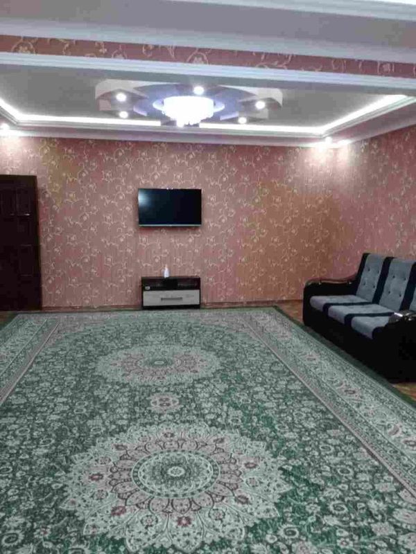 Срочно сдаётся квартира улица Нукусская бутик гламур 4-комнат 120м2