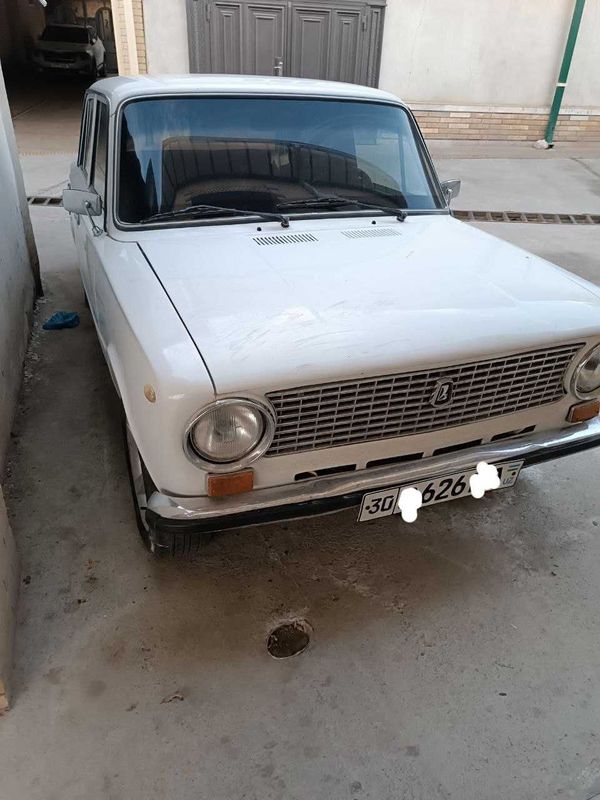 Жигули ВАЗ-2101 Сотилади нархи 1500$ Жигули ВАЗ-2101 Сотилади нархи 1500$