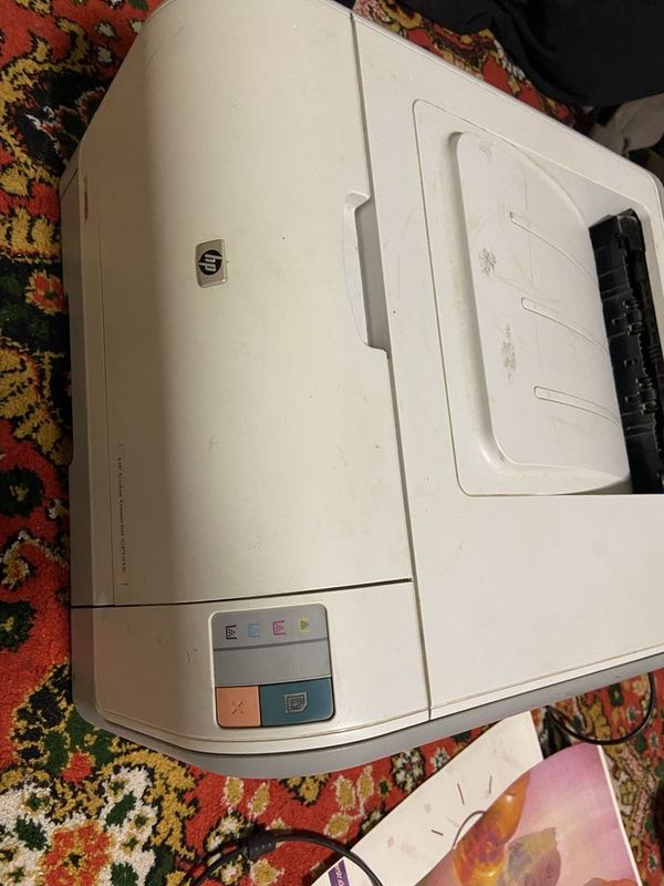 Hp laser jet cp1215 Hp laser jet cp1215