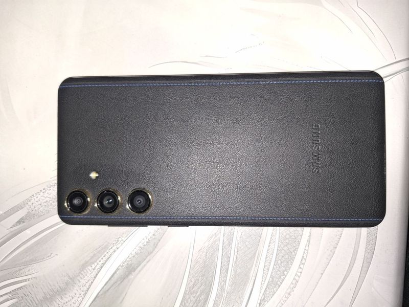Samsung F55 holalati yaxshi 2025 Samsung F55 holalati yaxshi 2025