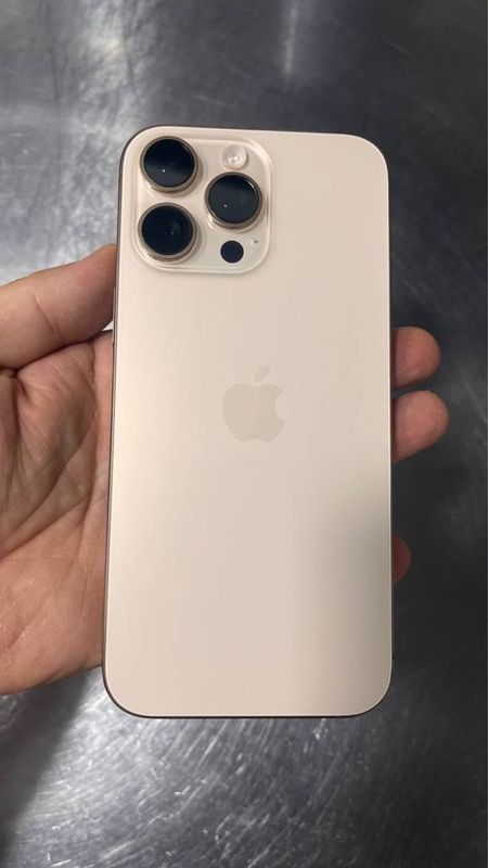 Iphon 16 pro max Iphon 16 pro max