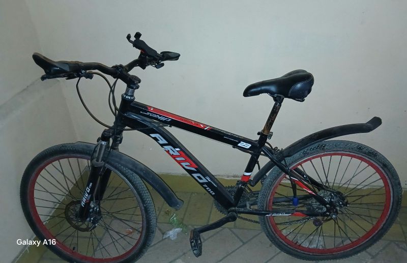 Velosipde sotiladi srochna Velosipde sotiladi srochna