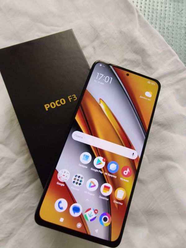 Продам телефон Pocco f3 Продам телефон Pocco f3