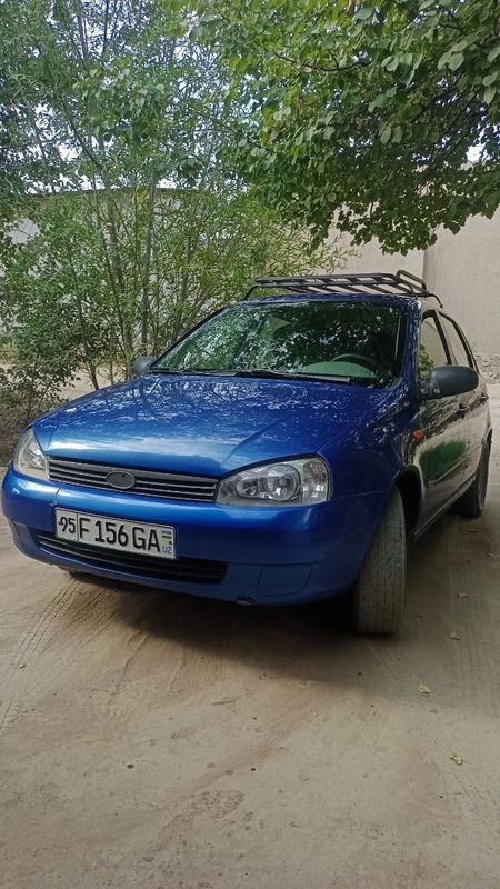 Lada Kalina sotiladi Lada Kalina sotiladi