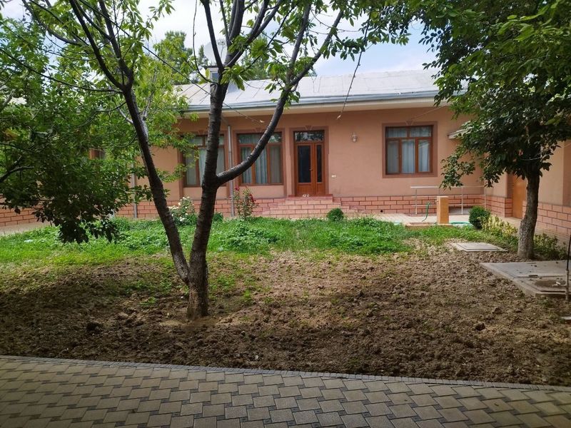 Буньёдкор Срочно! Угловой 7 соток Под Коттеджи. Под Офис Буньёдкор Срочно! Угловой 7 соток Под Коттеджи. Под Офис