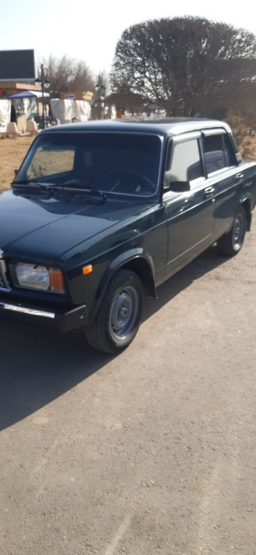 Vaz 2107 sotiladi