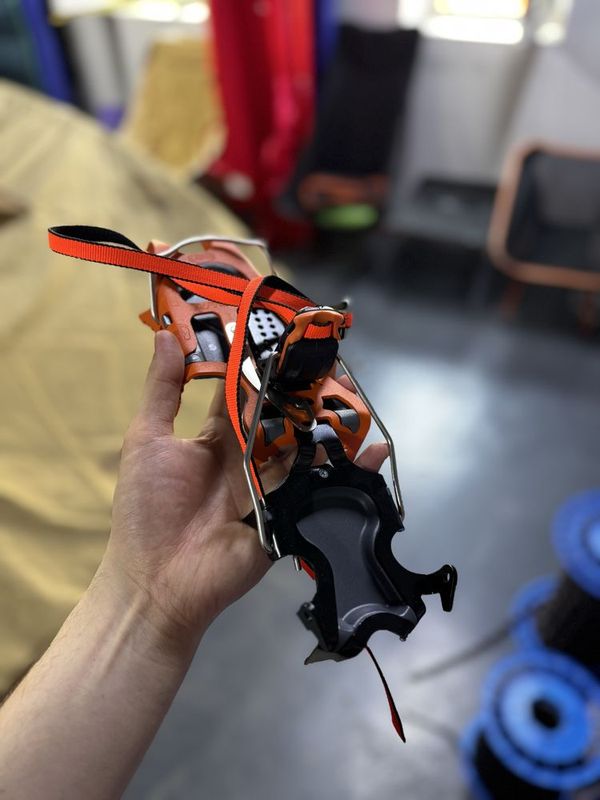 Кошки Cassin ALPINIST PRO новые Кошки Cassin ALPINIST PRO новые