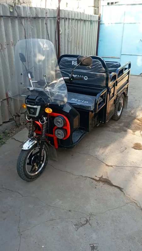 skuter sotiladi holati yangi