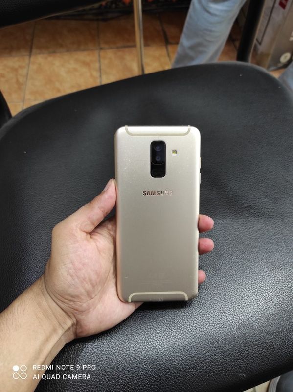 Samsung A6 plus holati alo usta kormagan Samsung A6 plus holati alo usta kormagan
